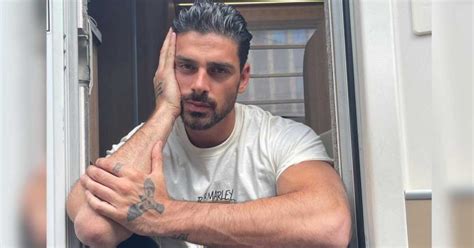 Michele Morrone Reacts To Rumours That He’s Gay: “So Sorry。